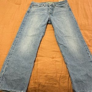 Levi’s wedgie straight.